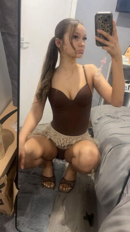 aleishajade.e nude photo 2