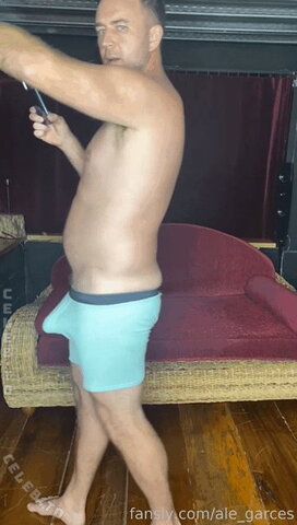 Alejandra Garces nude photo 11