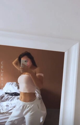Alena.rmb nude photo 7
