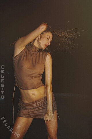 Alessandra Ambrosio nude