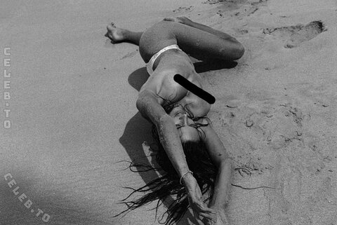 Alessandra Ambrosio nude