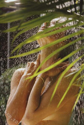 Alessandra Ambrosio nude photo 110