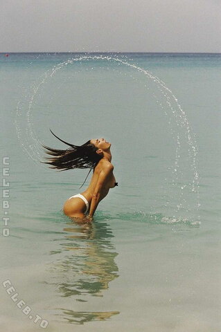 Alessandra Ambrosio nude photo 123