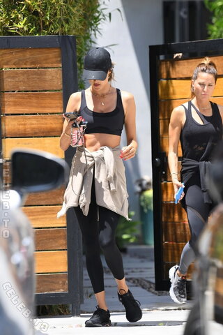 Alessandra Ambrosio nude