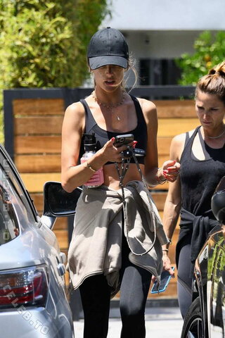 Alessandra Ambrosio nude