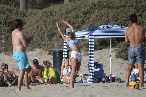 Alessandra Ambrosio nude photo 751