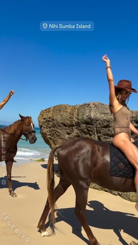 Alessandra Ambrosio nude photo 762