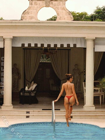 Alessandra Ambrosio nude photo 805