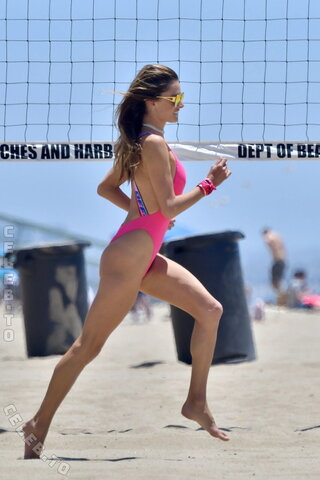 Alessandra Ambrosio nude photo 76