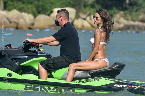 Alessandra Ambrosio nude photo 226