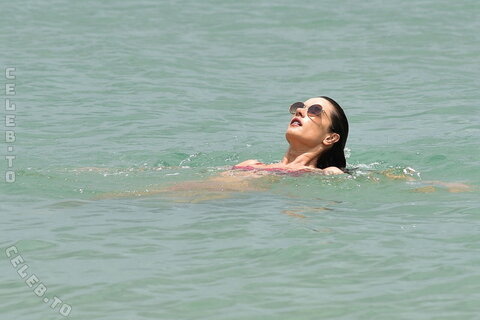 Alessandra Ambrosio nude photo 180