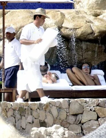 Alessandra Ambrosio photo 3
