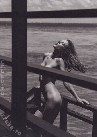 Alessandra Ambrosio nude photo 121