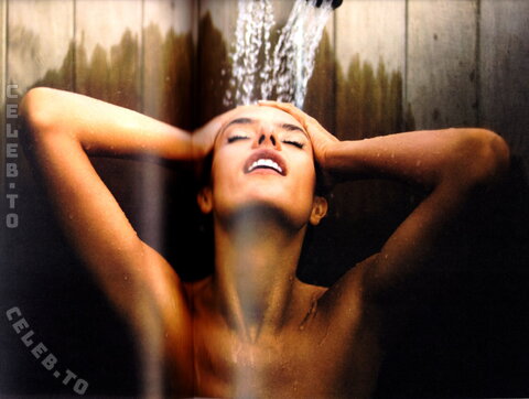 Alessandra Ambrosio nude photo 98