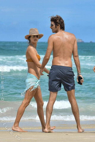 Alessandra Ambrosio nude photo 92