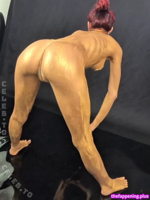 Alessandra Liu (18+) nude photo 1