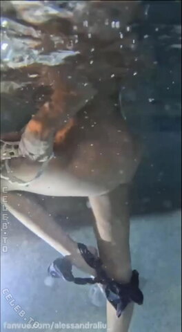 Alessandra Liu (18+) nude photo 1
