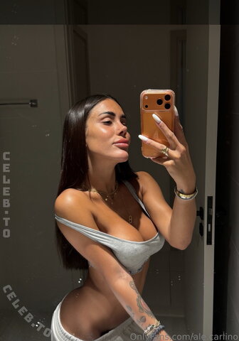 Alessia Carlino nude photo 5