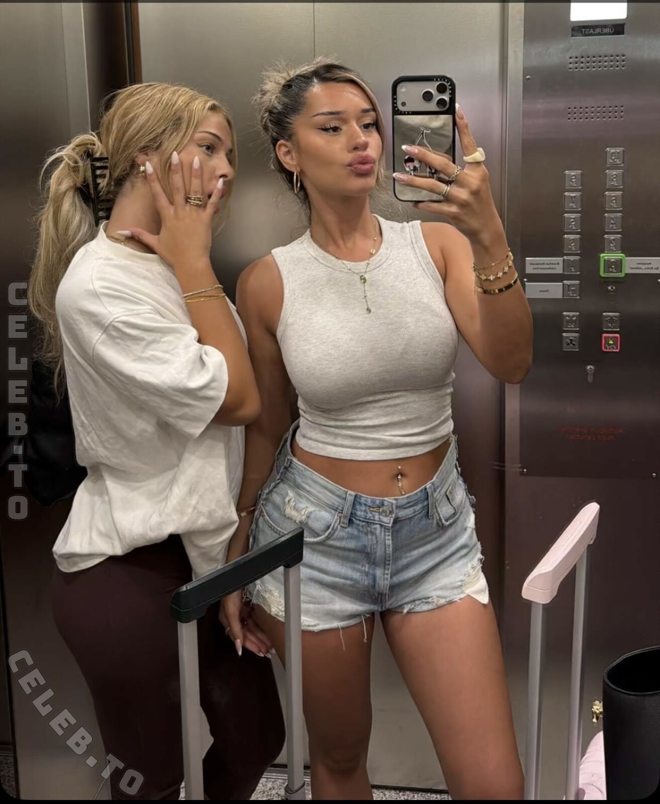 ALESSIASXR nude photo 2