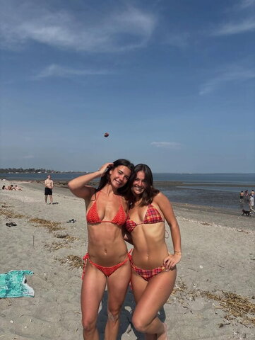 Alex Darcy nude photo 3