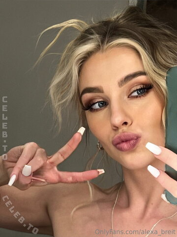 Alexa Breit – Do you prefer going to the gym in the morning or in the evening? 😍