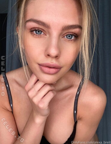 Alexa Breit nude photo 338