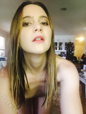 Alexa Nikolas nude photo 3