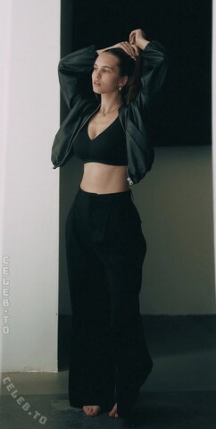 Alexa Wendel nude photo 6
