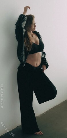 Alexa Wendel nude photo 2