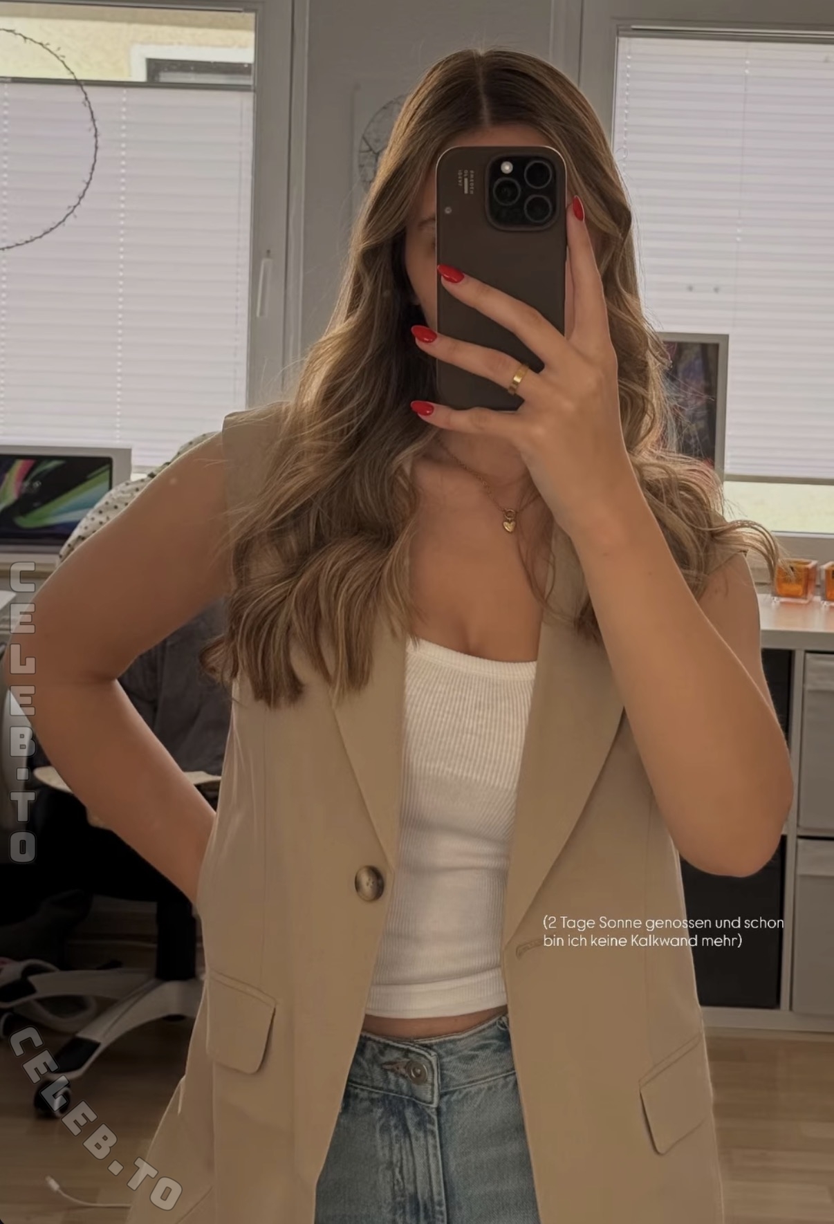 Alexa Wendel nude photo 1