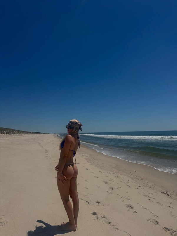 alexa.mag nude photo 1