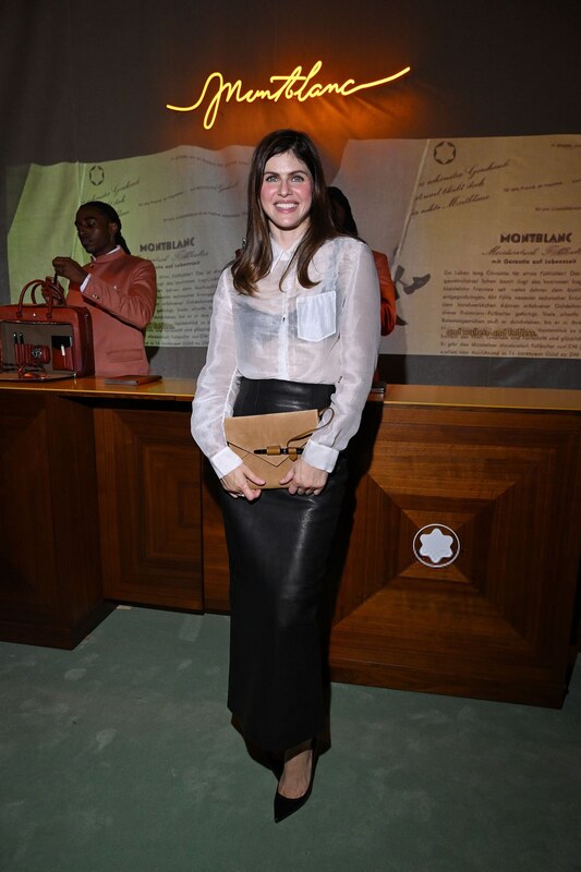 Alexandra Daddario nude photo 7