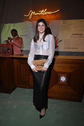 Alexandra Daddario nude photo 24