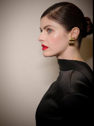 Alexandra Daddario nude photo 1