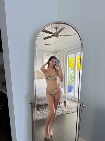 AlexiaRaye nude photo 4