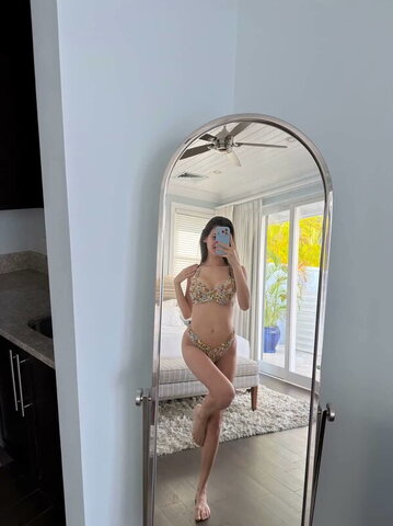 AlexiaRaye nude photo 3