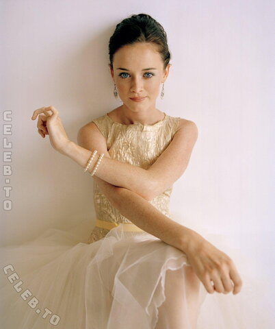 Alexis Bledel New (1 photo)