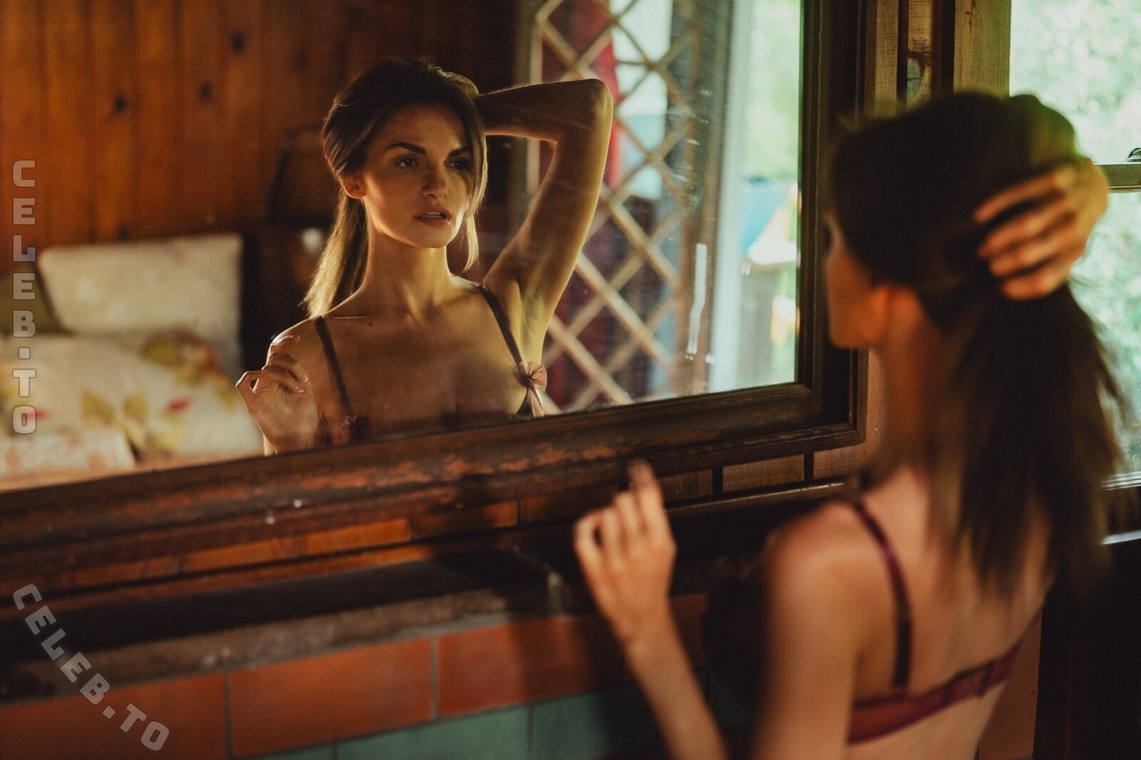 Alexis Reed nude photo 2