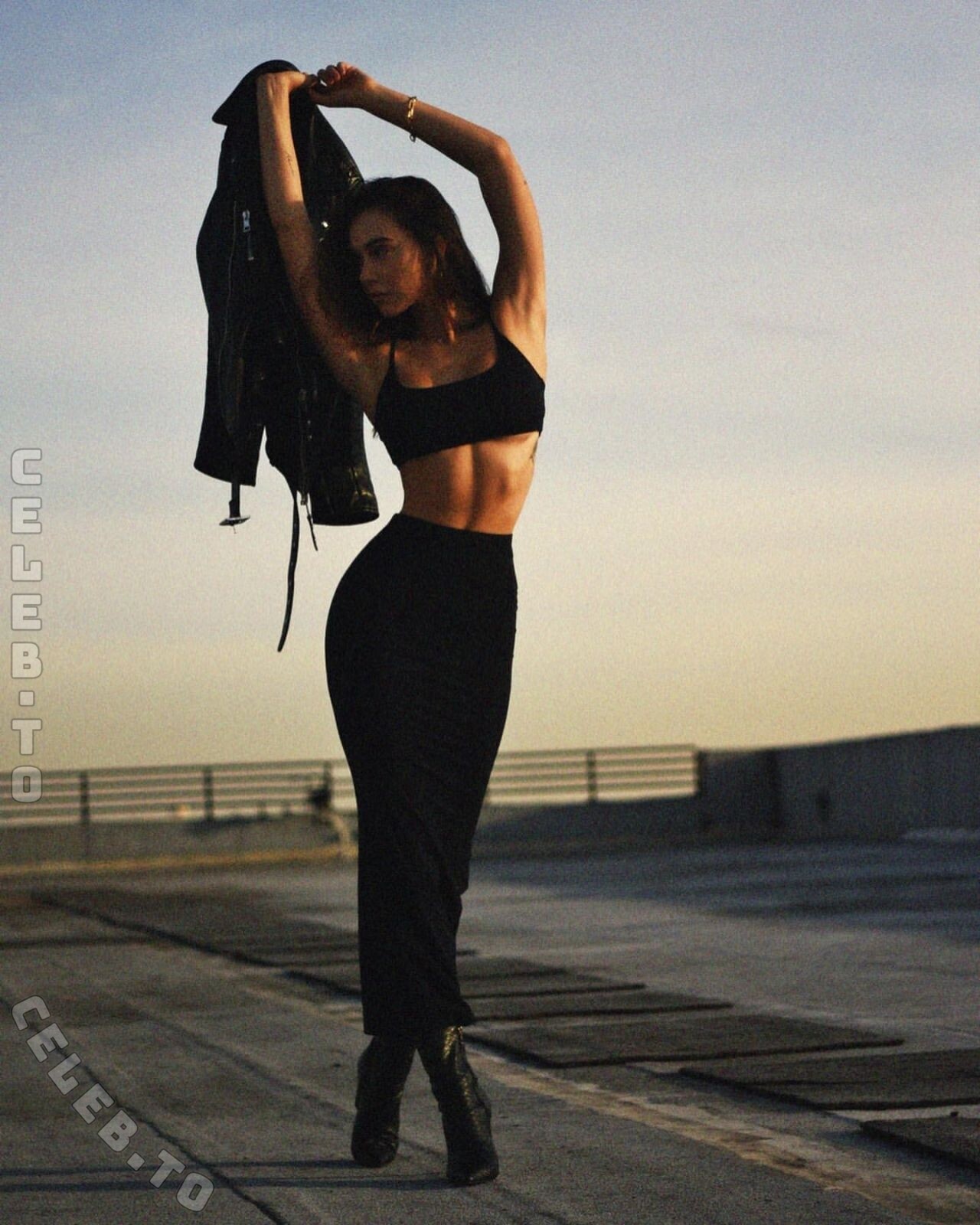 Alexis Ren nude photo 3