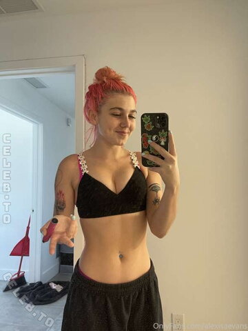 Alexisaevans nude photo 5