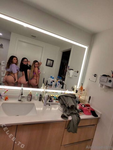 Alexisaevans nude photo 79