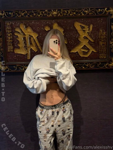 Alexisshv nude photo 27