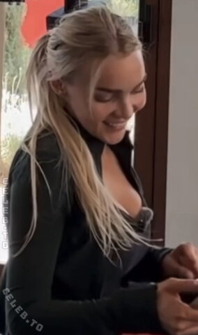 Alexisshv nude photo 92