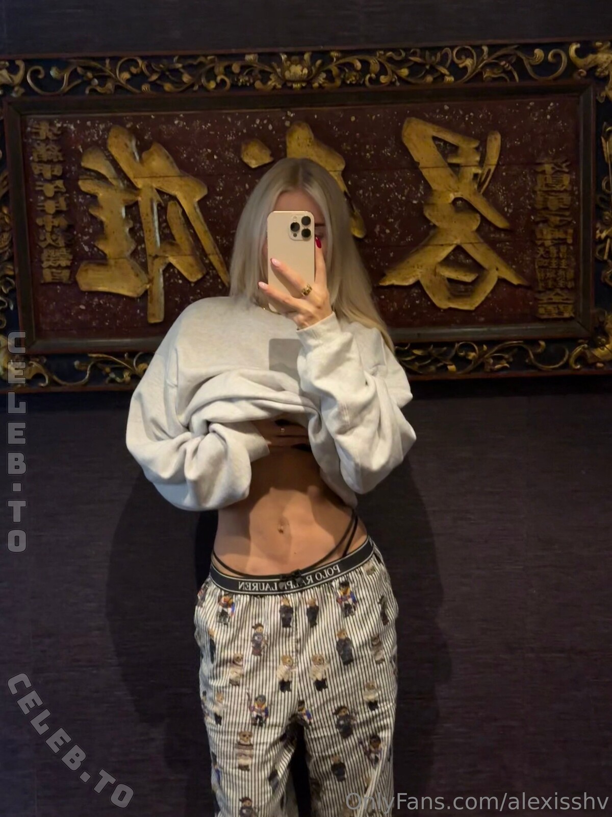 Alexisshv nude photo 3