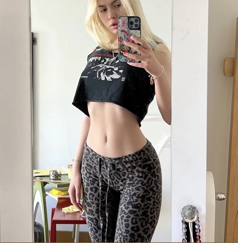 Aleyna Tilki nude photo 39
