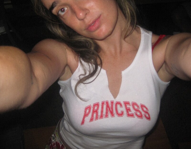 Ali Macofsky nude photo 3