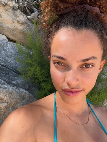 Aliana King nude photo 4