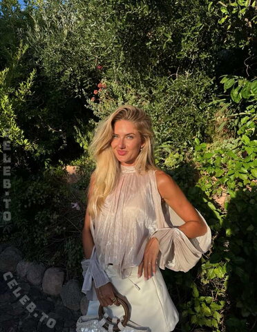 Alica Schmidt – New Insta post including upskirt and see-through