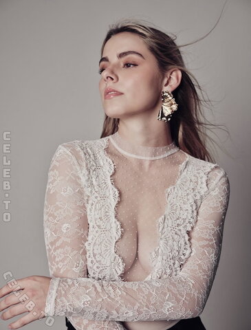 alica.ack nude photo 8