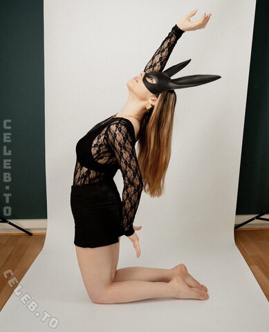alica.ack nude photo 1